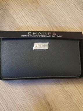 CHAMPS Black Saffiano Faux Leather Zip Wallet - NWOT